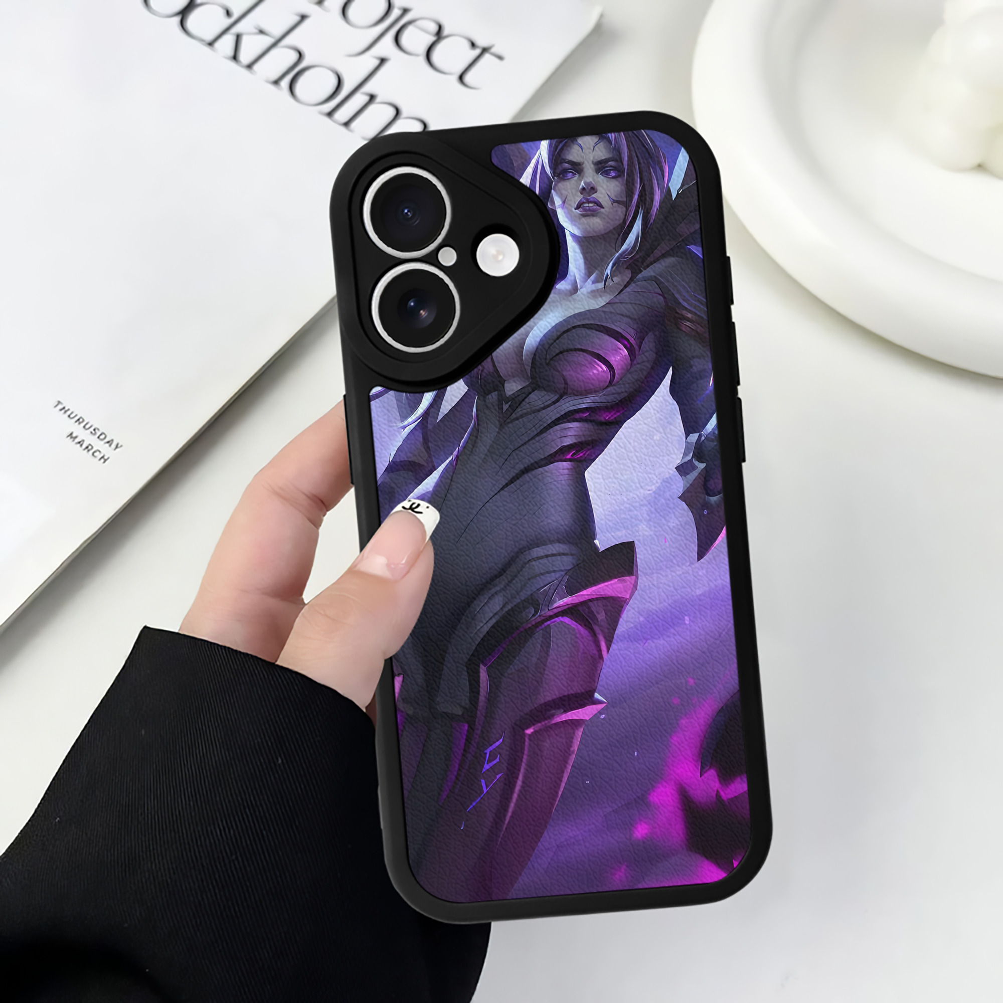リーグ・オブ・レジェンド League of Legends LOL 【iPhone 16シリーズ対応】シリコンスマホケース（レザー調） 材質：シリコン